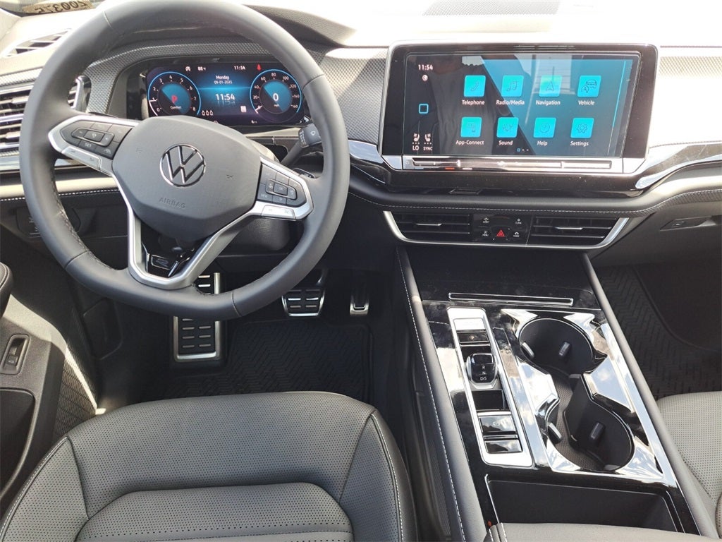 2026 Volkswagen Atlas Cross Sport 2.0T SEL R-Line Black