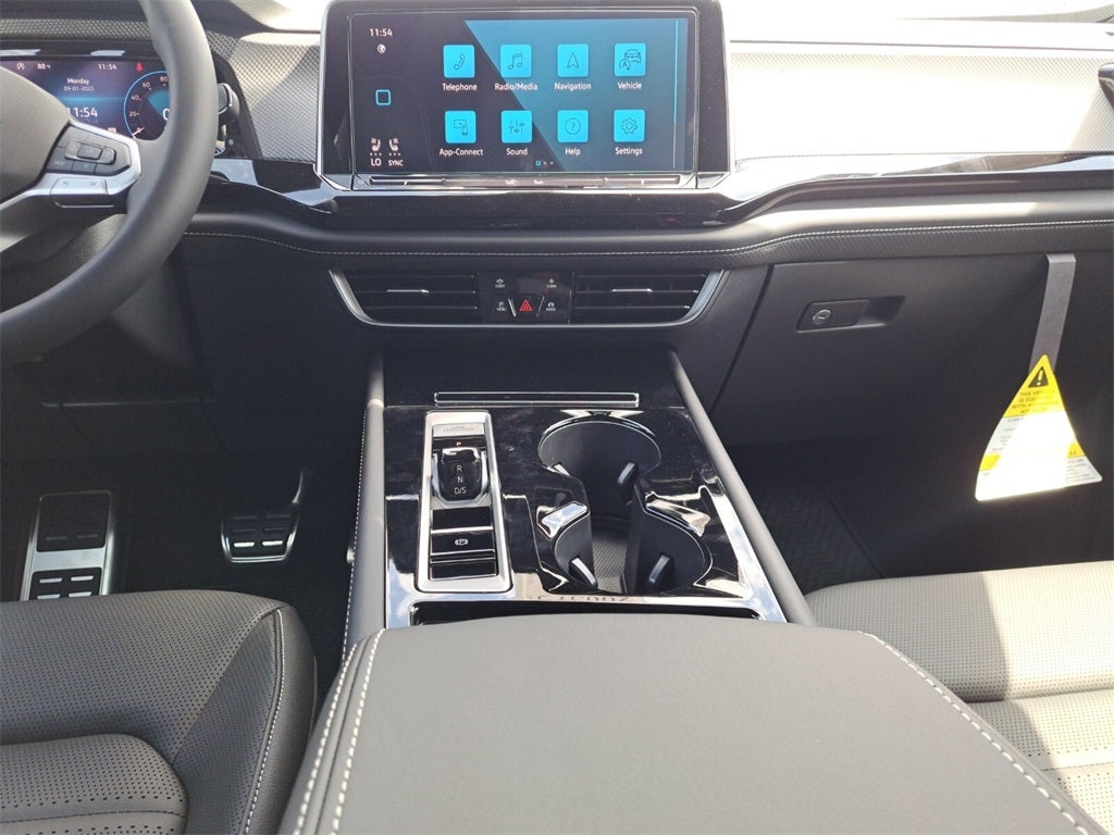 2026 Volkswagen Atlas Cross Sport 2.0T SEL R-Line Black