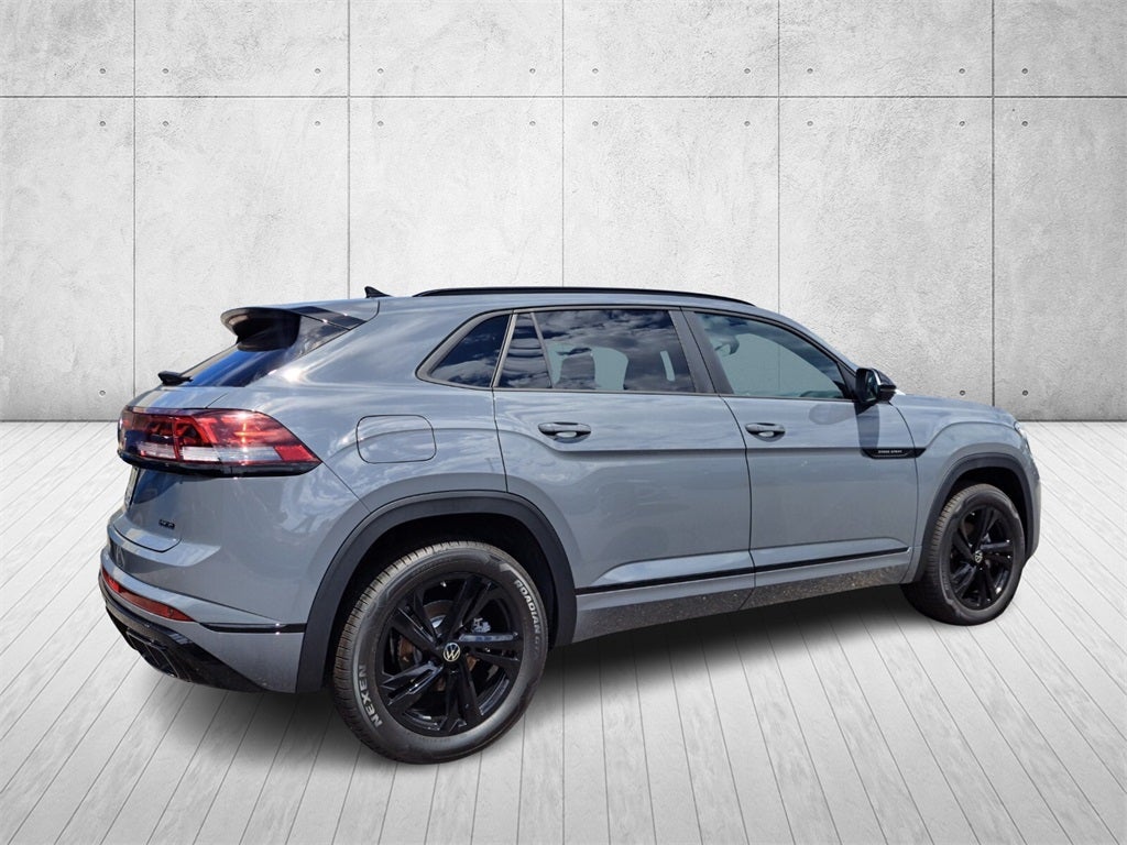 2026 Volkswagen Atlas Cross Sport 2.0T SEL R-Line Black