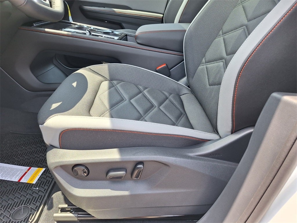 2025 Volkswagen Atlas 2.0T Peak Edition