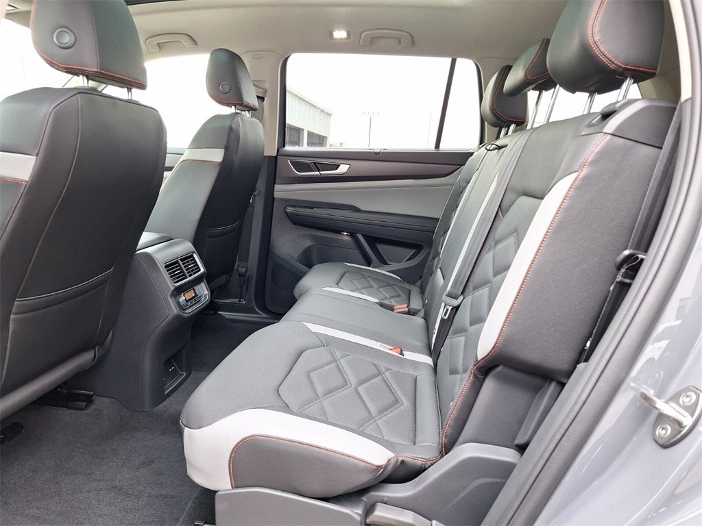 2025 Volkswagen Atlas 2.0T Peak Edition