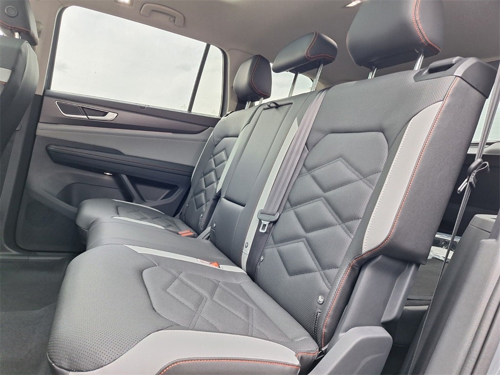 2025 Volkswagen Atlas 2.0T Peak Edition