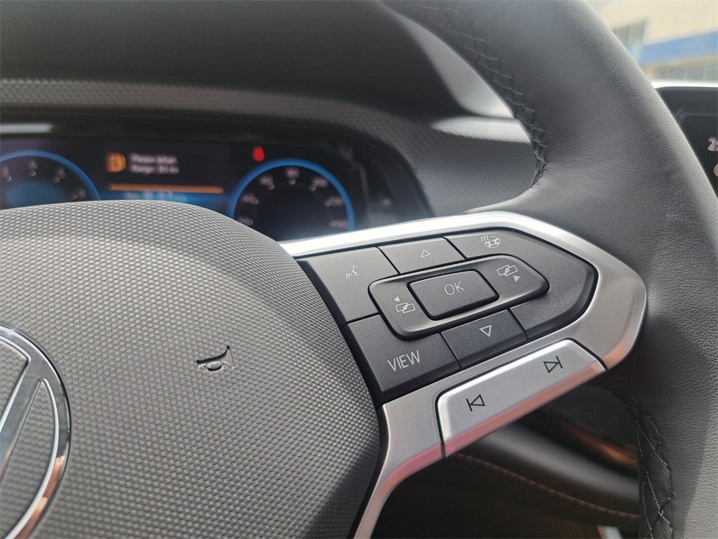 2025 Volkswagen Atlas Cross Sport 2.0T SEL Premium R-Line