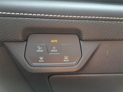 2025 Volkswagen Atlas Cross Sport 2.0T SEL Premium R-Line