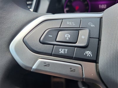 2025 Volkswagen Atlas Cross Sport 2.0T SEL Premium R-Line