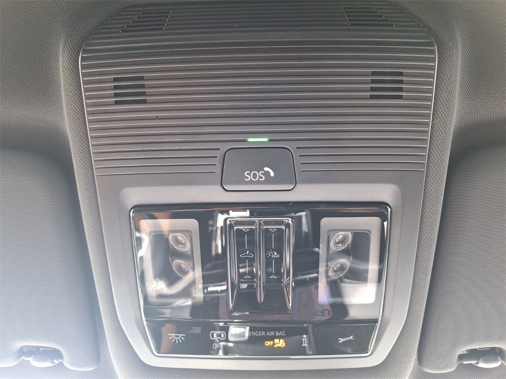 2025 Volkswagen Atlas Cross Sport 2.0T SEL Premium R-Line