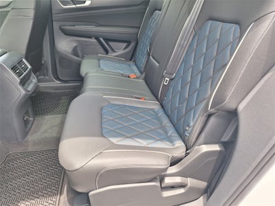 2025 Volkswagen Atlas Cross Sport 2.0T SEL Premium R-Line