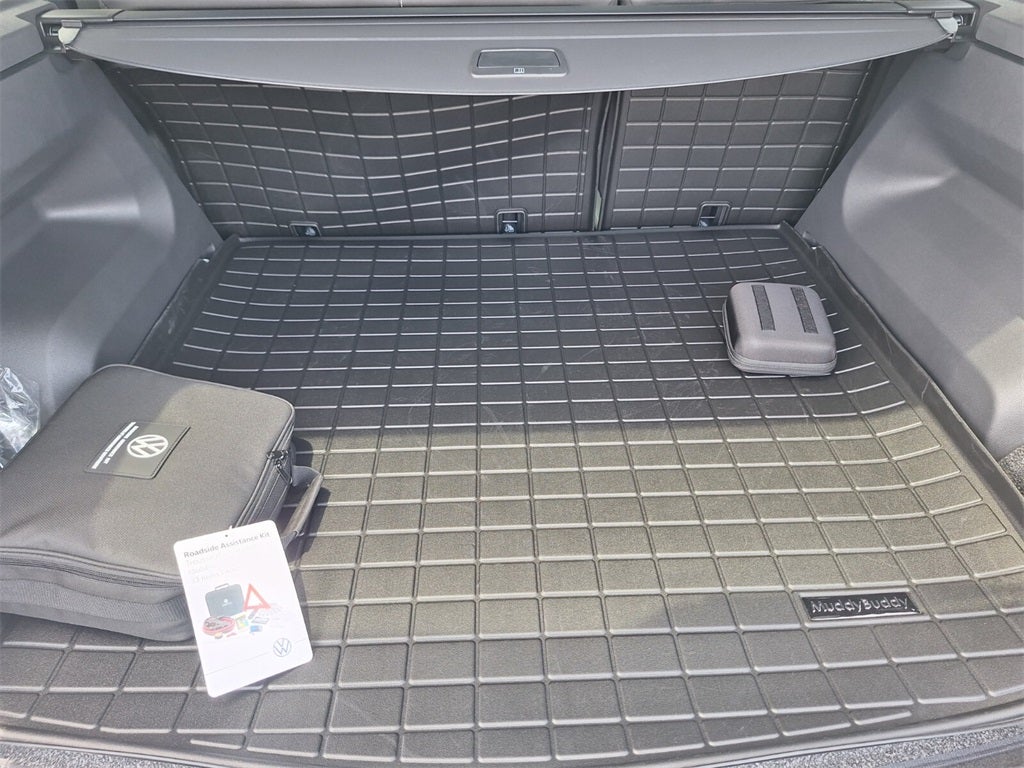 2025 Volkswagen Atlas Cross Sport 2.0T SEL Premium R-Line