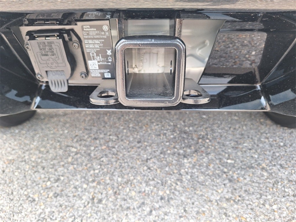 2025 Volkswagen Atlas Cross Sport 2.0T SEL Premium R-Line