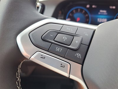 2026 Volkswagen Atlas Cross Sport 2.0T SE w/Technology