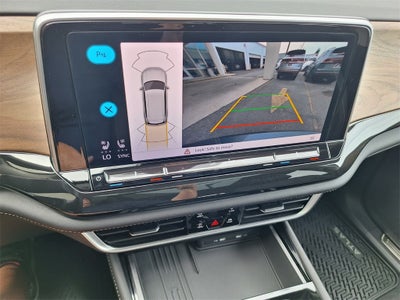 2025 Volkswagen Atlas 2.0T SE w/Technology