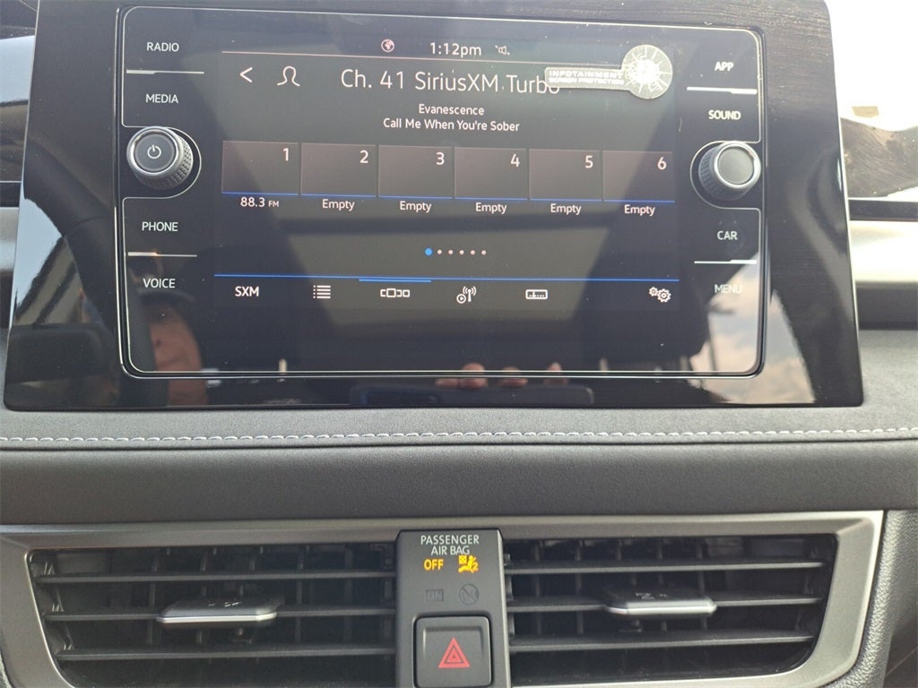 2025 Volkswagen Taos 1.5T SE