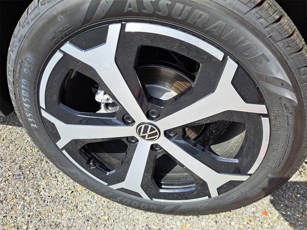 2025 Volkswagen Taos 1.5T SEL