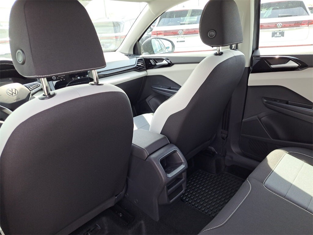 2025 Volkswagen Taos 1.5T S