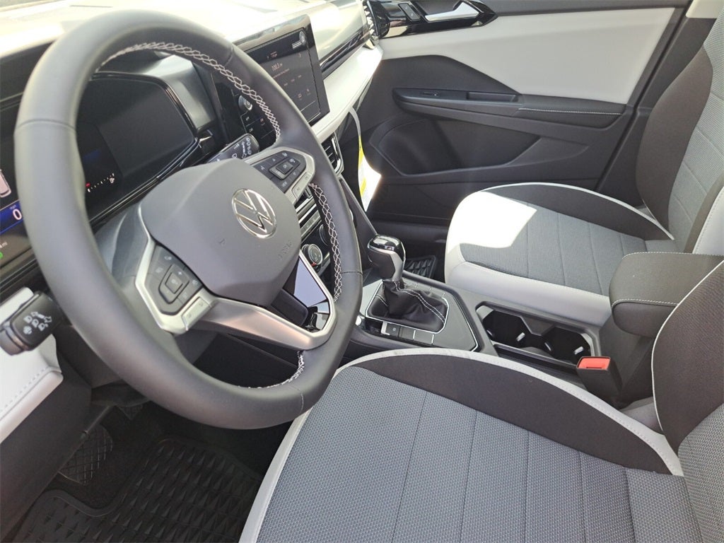 2025 Volkswagen Taos 1.5T S