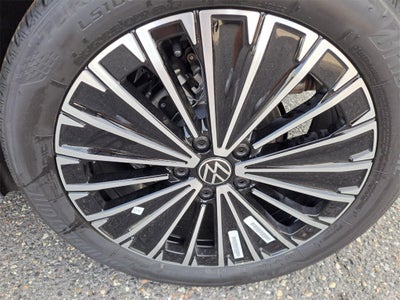 2025 Volkswagen Taos 1.5T SE