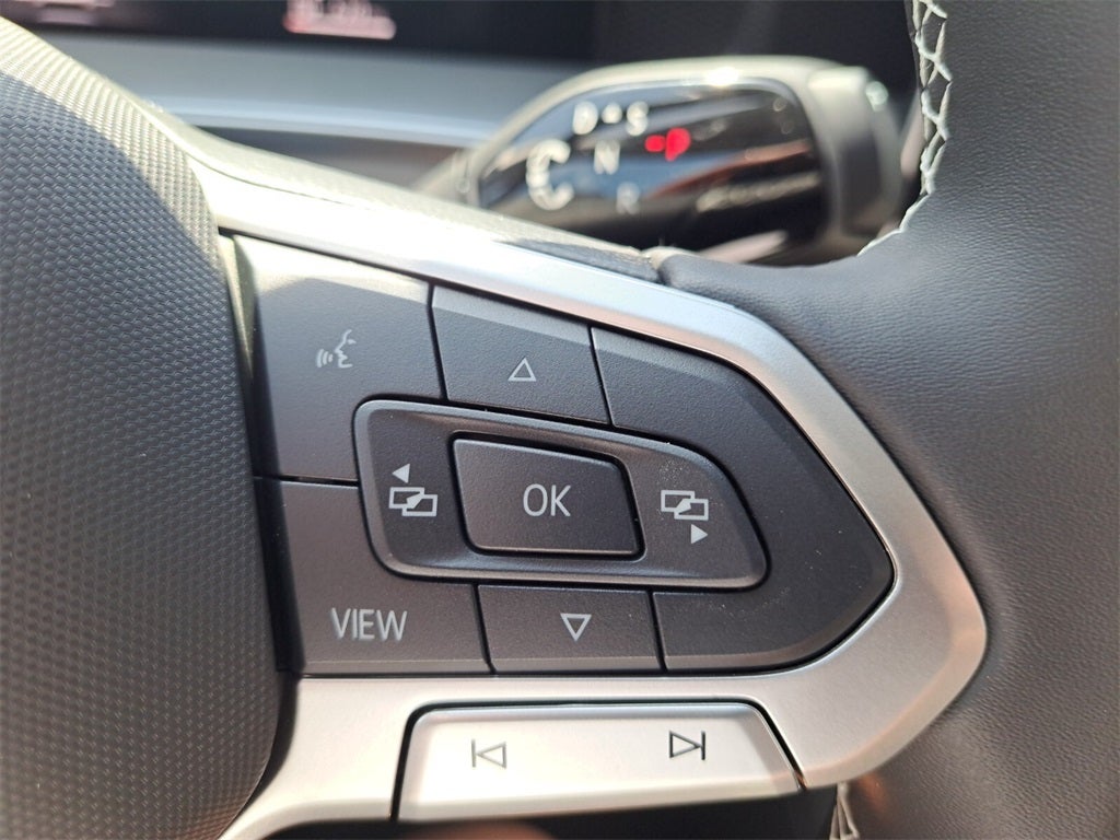 2025 Volkswagen Tiguan 2.0T SE