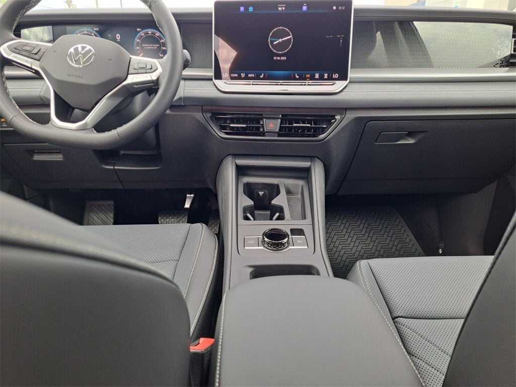 2025 Volkswagen Tiguan 2.0T SE