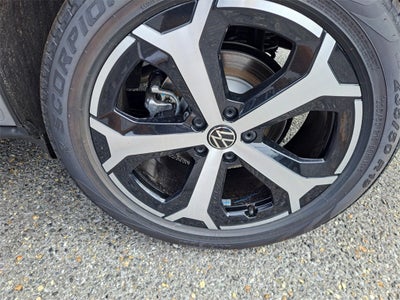 2025 Volkswagen Tiguan 2.0T SE