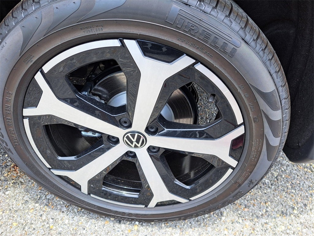 2025 Volkswagen Tiguan 2.0T SE