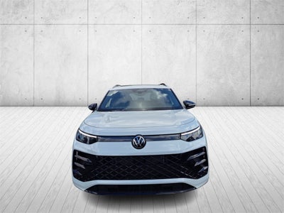 2025 Volkswagen Tiguan 2.0T SE R-Line Black