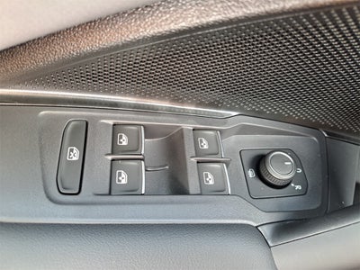 2025 Volkswagen Tiguan 2.0T SE R-Line Black