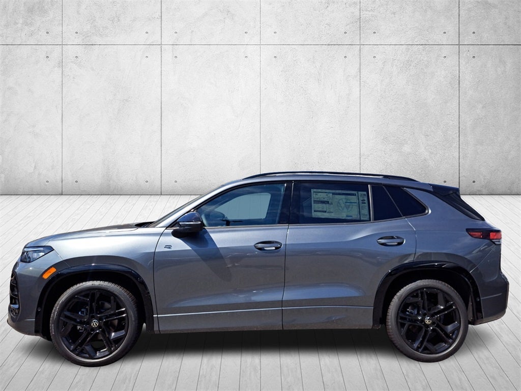 2025 Volkswagen Tiguan 2.0T SE R-Line Black