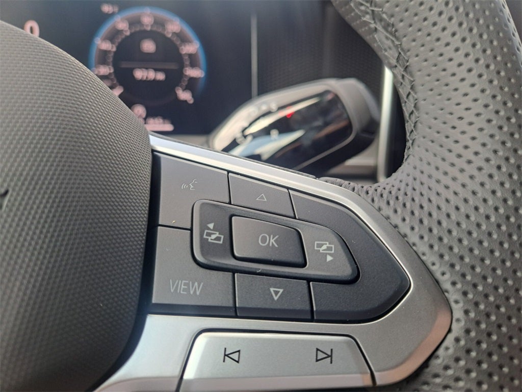 2025 Volkswagen Tiguan 2.0T SE R-Line Black