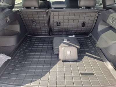 2025 Volkswagen Tiguan 2.0T SE R-Line Black