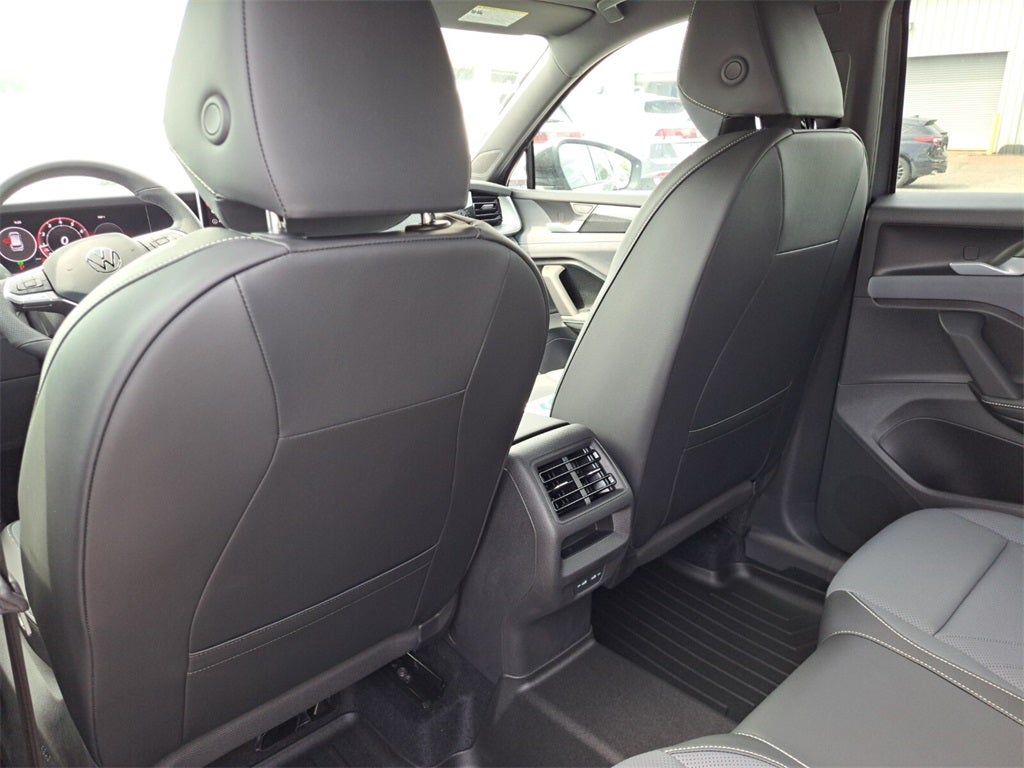 2025 Volkswagen Tiguan 2.0T SE R-Line Black