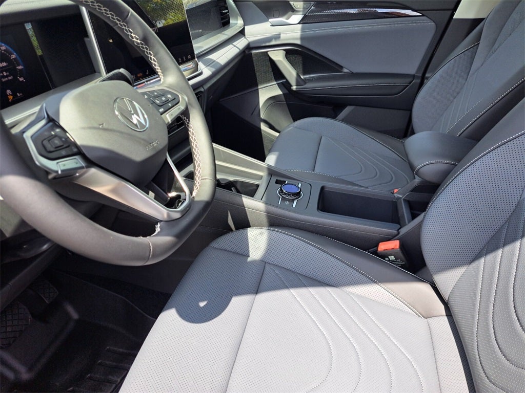 2025 Volkswagen Tiguan 2.0T SE