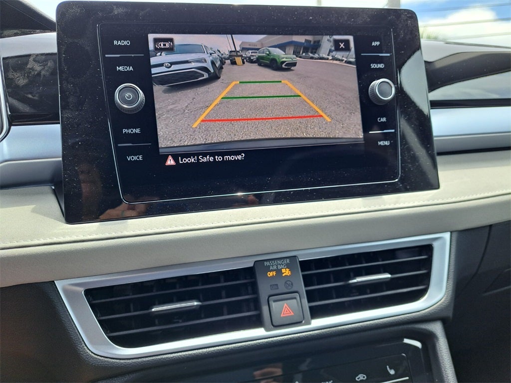 2025 Volkswagen Taos 1.5T SE