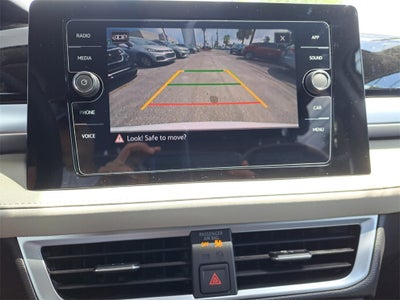 2025 Volkswagen Taos 1.5T SE