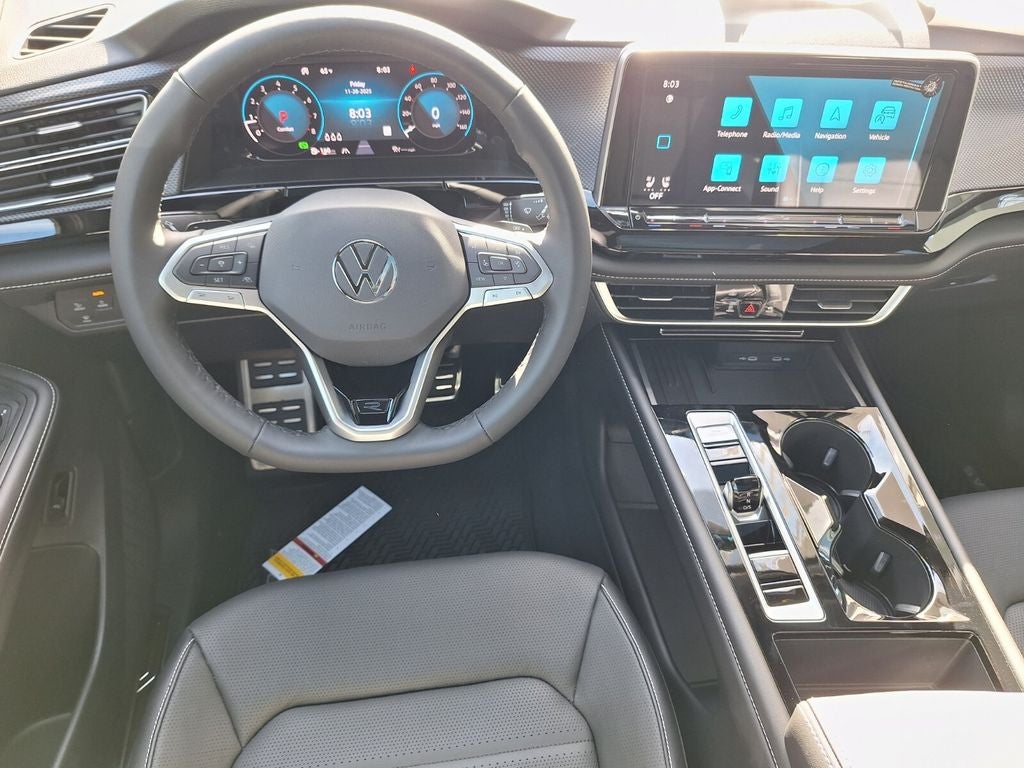 2026 Volkswagen Atlas Cross Sport 2.0T SEL R-Line Black