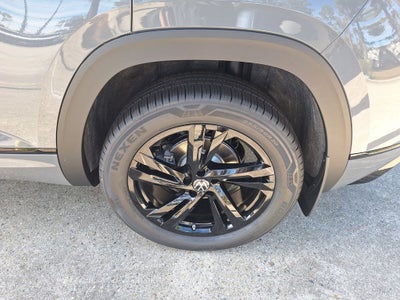 2026 Volkswagen Atlas Cross Sport 2.0T SEL R-Line Black