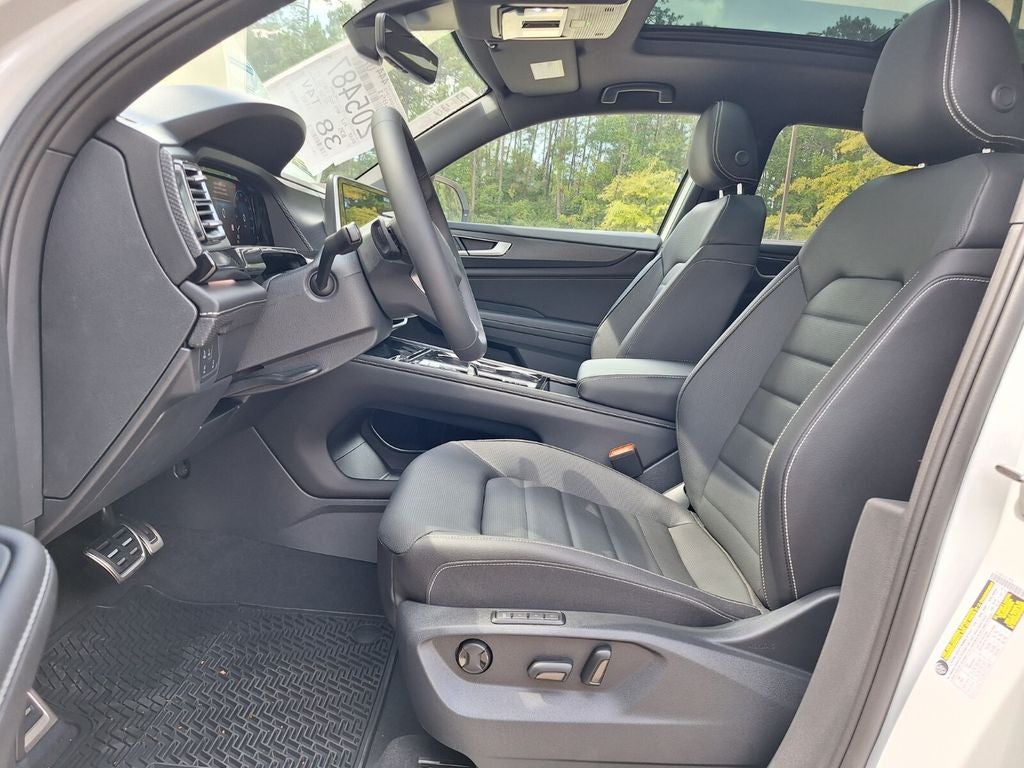 2026 Volkswagen Atlas Cross Sport 2.0T SEL R-Line Black