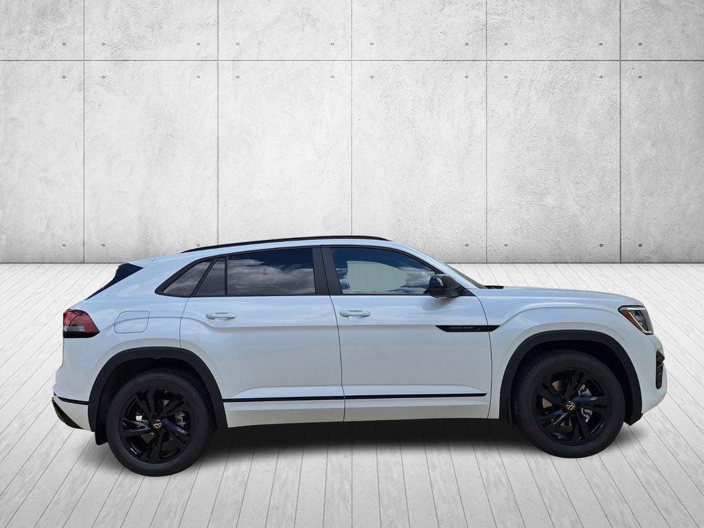 2026 Volkswagen Atlas Cross Sport 2.0T SEL R-Line Black