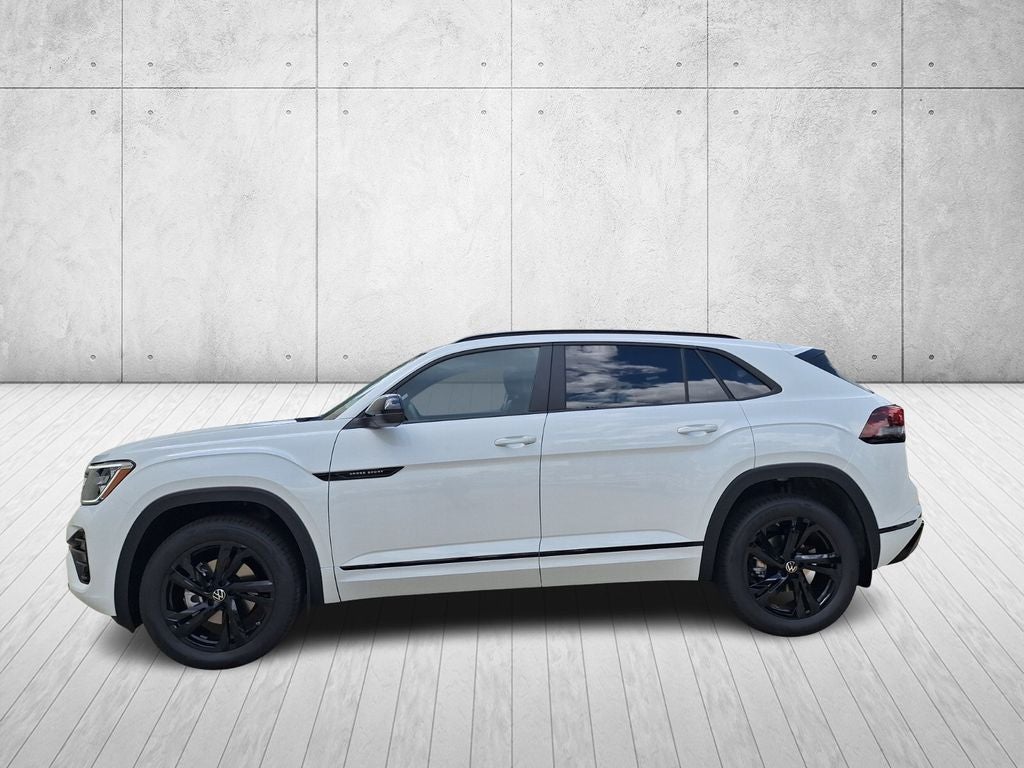 2026 Volkswagen Atlas Cross Sport 2.0T SEL R-Line Black