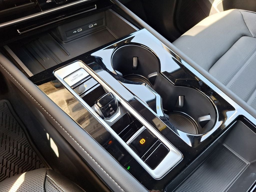 2025 Volkswagen Atlas Cross Sport 2.0T SEL R-Line Black