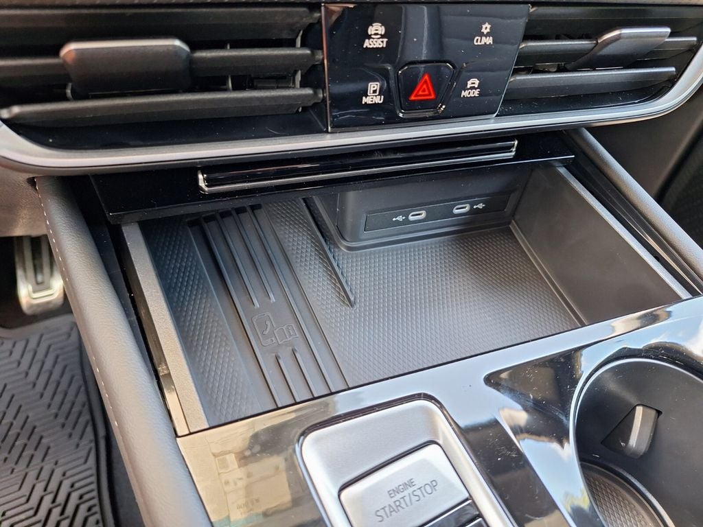 2025 Volkswagen Atlas Cross Sport 2.0T SEL R-Line Black