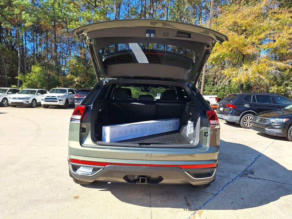 2026 Volkswagen Atlas Cross Sport 2.0T SE w/Technology