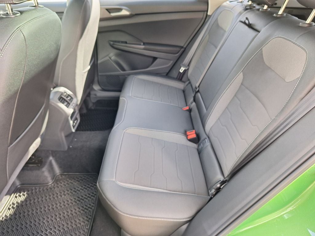 2026 Volkswagen Taos 1.5T SE Black