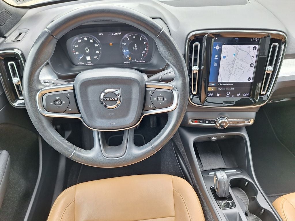 2019 Volvo XC40 Momentum