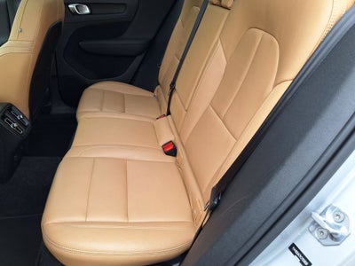 2019 Volvo XC40 Momentum