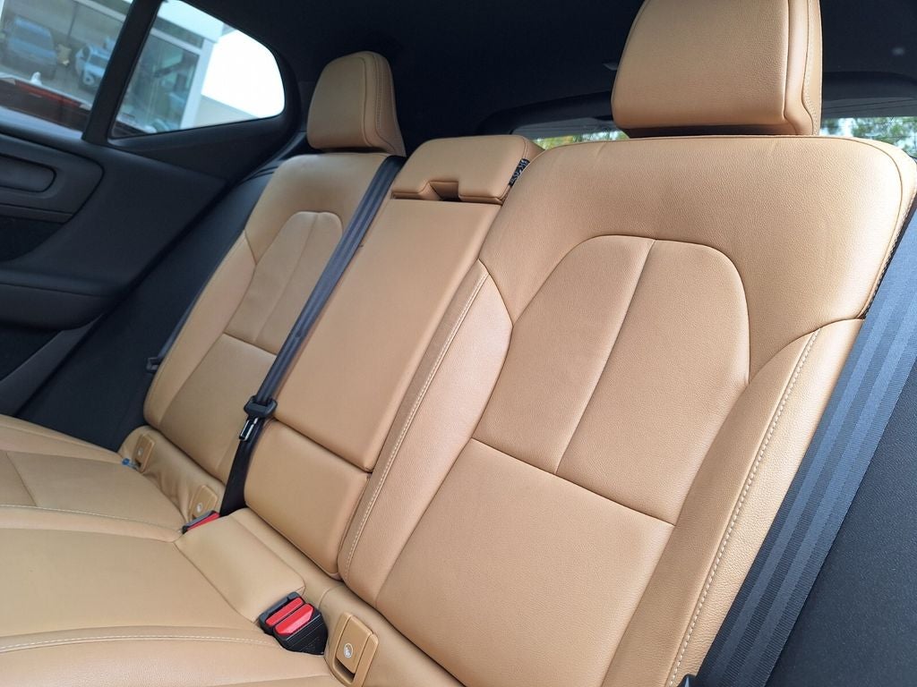 2019 Volvo XC40 Momentum