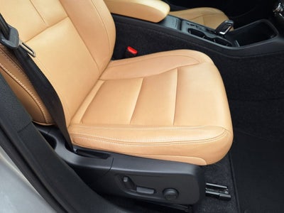 2019 Volvo XC40 Momentum