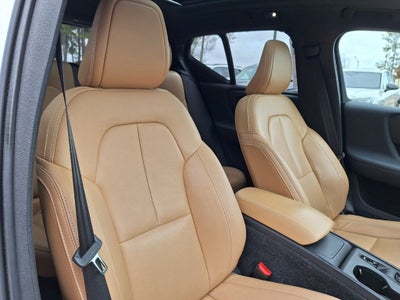 2019 Volvo XC40 Momentum